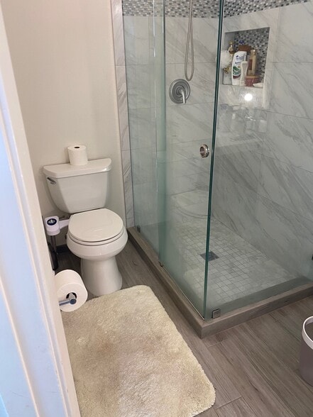 Primary bathroom - 3912 Haussman Ct
