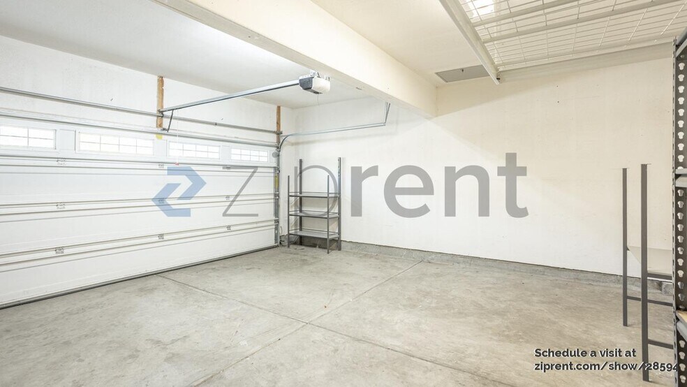 Building Photo - 51 Angra Way