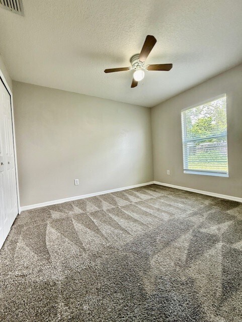Building Photo - 28510 Seashell Ct