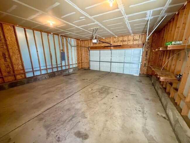 Building Photo - 4334 Pennyroyal Ln
