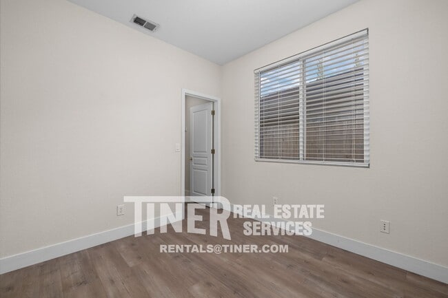 Building Photo - 3205 Corniche Ln