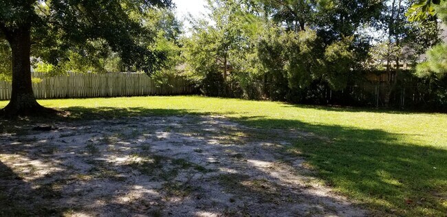 Building Photo - Spacious 4-Bedroom Home in Ocean Springs S...