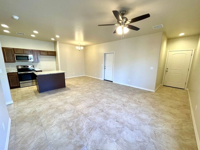 Building Photo - 2024 Built 2 Bedroom Home with 2 Car Garage!