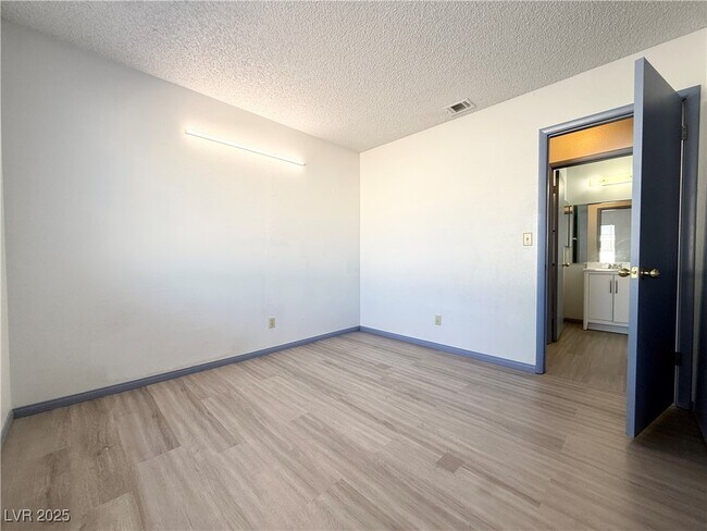 Building Photo - 5876 Filmore Ave