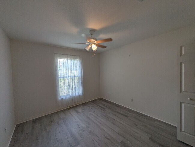 Building Photo - Lovely 3/2/2 Citrus Springs home with Hot Tub