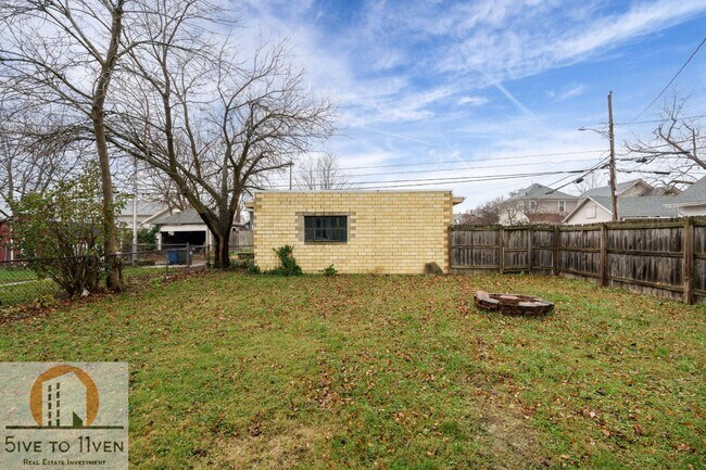 Building Photo - 1203 Arbor Ave