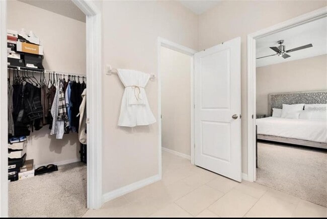 Building Photo - 32959 Sand Creek Dr