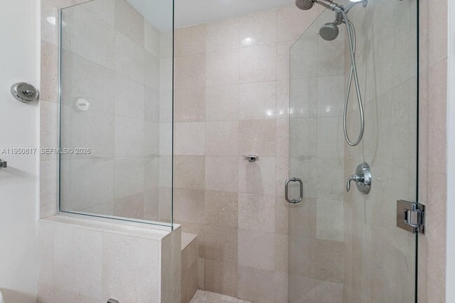 Building Photo - 1060 Brickell Ave