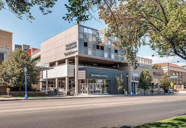 Building Photo - Boutique Apartments