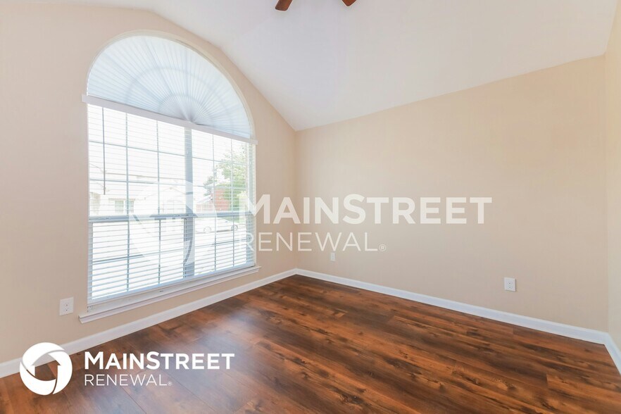 Building Photo - 9306 Chimneywood Dr