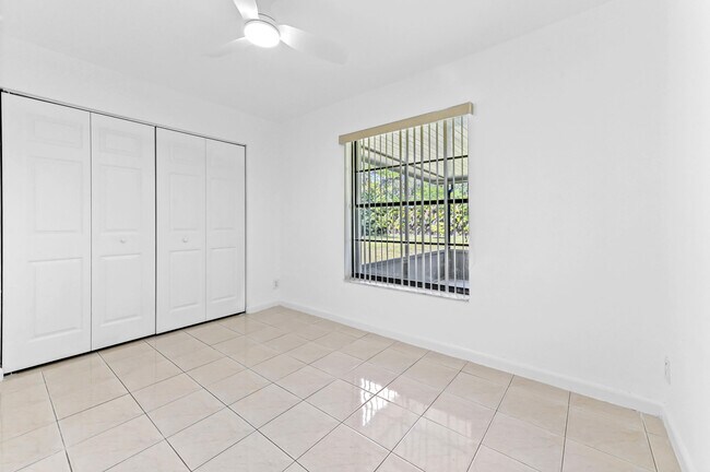 Building Photo - 13751 59th Ln N