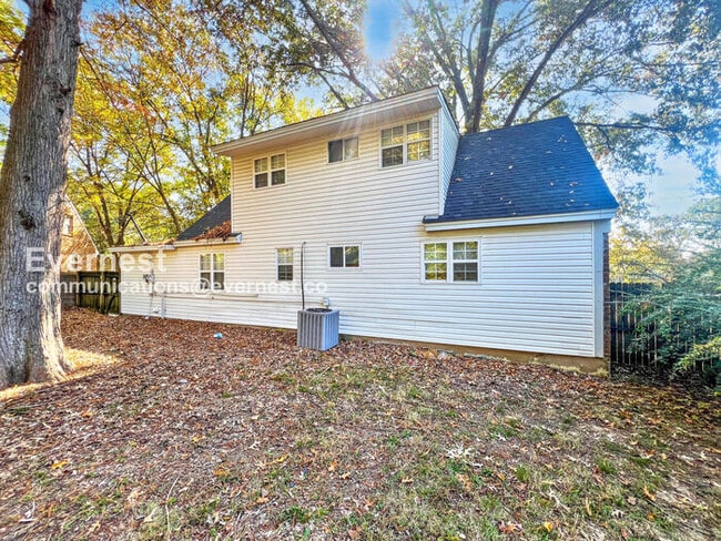 Building Photo - 8614 Bunker Hill Dr