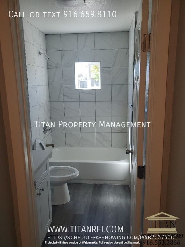 Building Photo - 7800 50th Ave