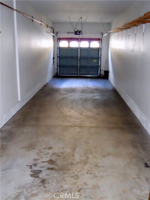 Building Photo - 1121 S Positano Ave