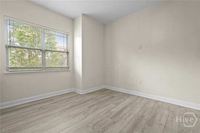 Building Photo - 243 Clearwater Cir