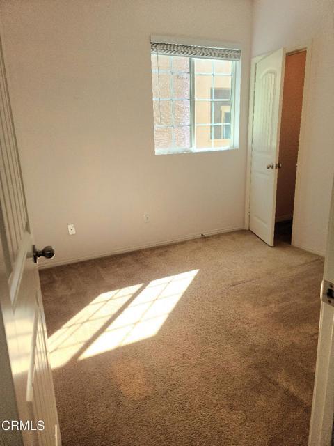 Building Photo - 600 Flathead River St