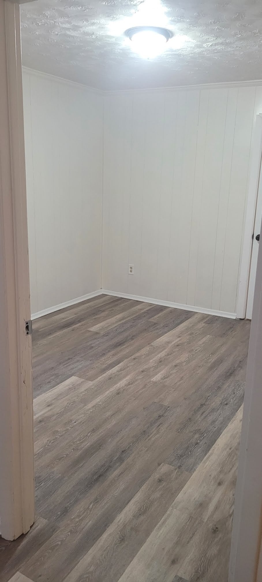 Building Photo - 230 Suzanne Dr