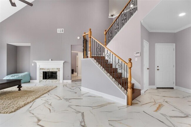 Building Photo - 3011 Grand Lakeview Dr