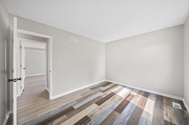 Building Photo - 3268 Stadler Dr