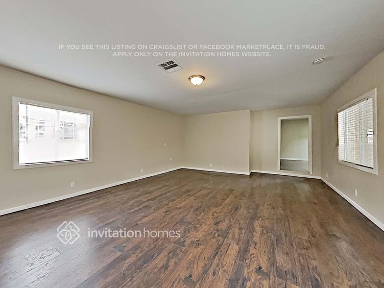 Building Photo - 8005 Quartz Ave