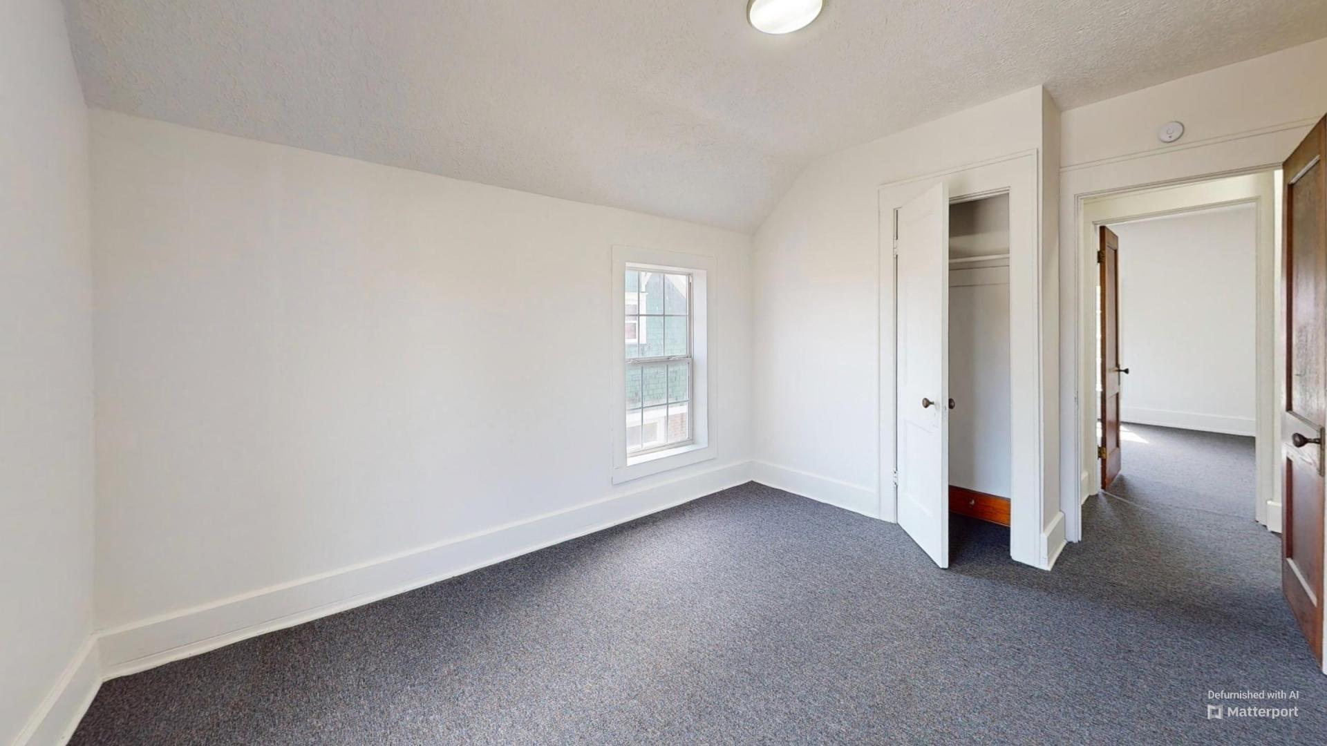Building Photo - 109 W Ely St