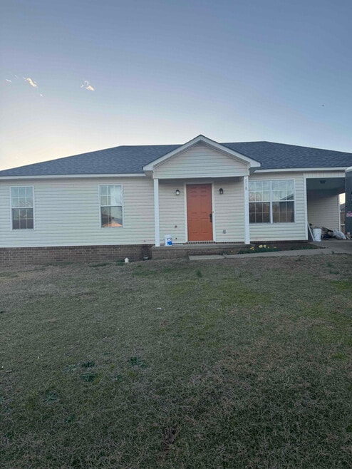 Building Photo - 718 Brooke Dr