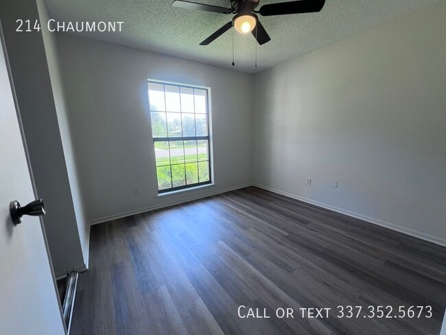 Building Photo - 214 Chaumont-