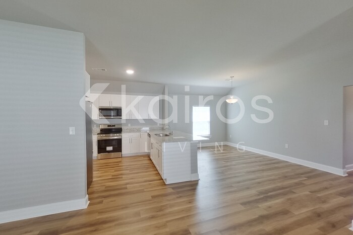 Building Photo - 13736 Willowmore Dr