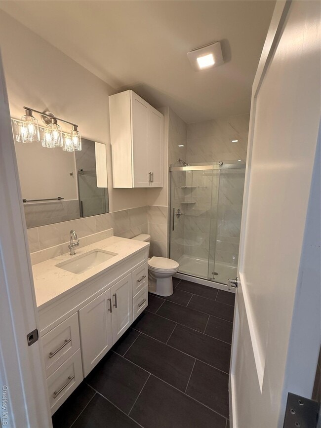 Building Photo - 122 Greenwich Ave