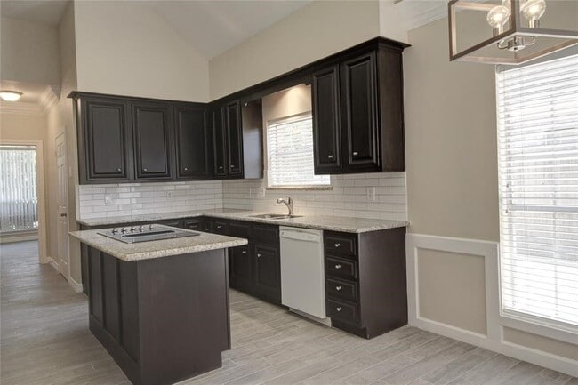 Building Photo - 20507 Chapel Glen Ct