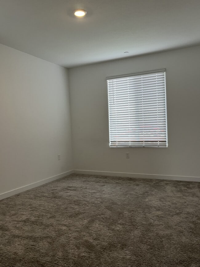 Building Photo - 1432 Algodon Rd