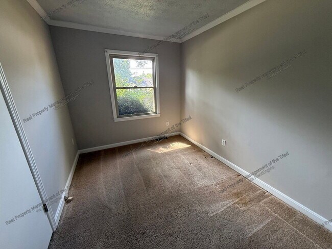 Building Photo - 4112 Elmyra Dr