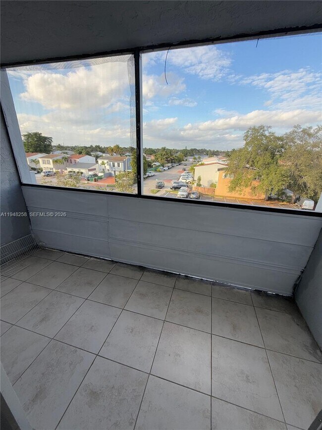 Building Photo - 7105 W 13th Ave