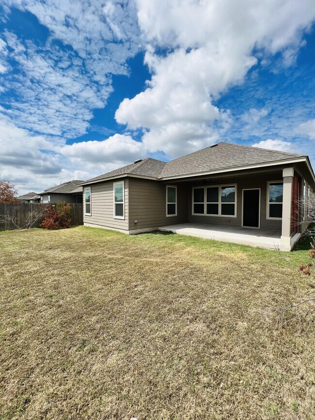 Building Photo - 6229 Mantalcino Dr