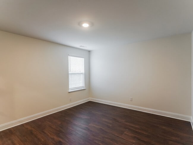 Building Photo - 127 Marin Dr