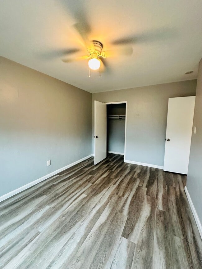 Building Photo - Apartment for rent in La Mesa!
