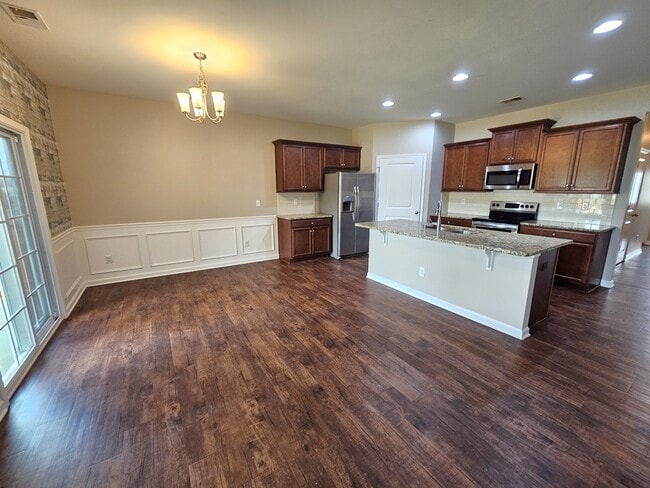 Building Photo - 310 Cabot Hill Ln