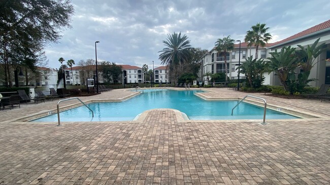 Building Photo - 2BD/2BA Condo in Bella Terra - Priced to R...