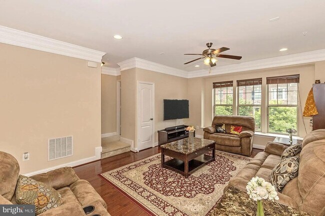 Building Photo - 11882 Country Squire Way