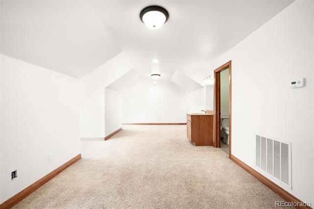 Building Photo - 1705 W Hinsdale Pl