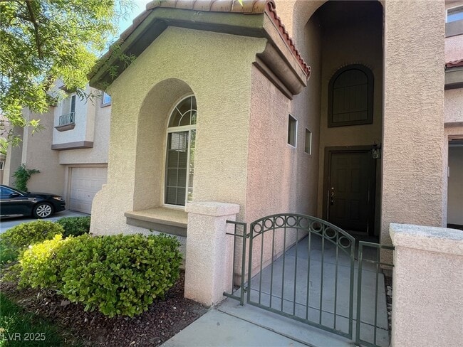 Building Photo - 10933 Esta Ponia Ct