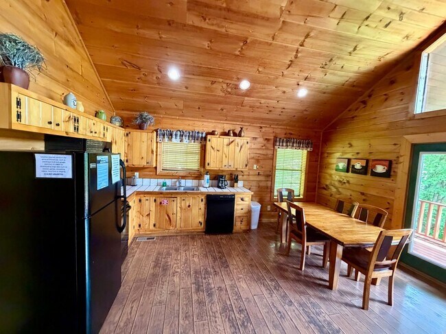 Building Photo - 3852 Katelyns Ln