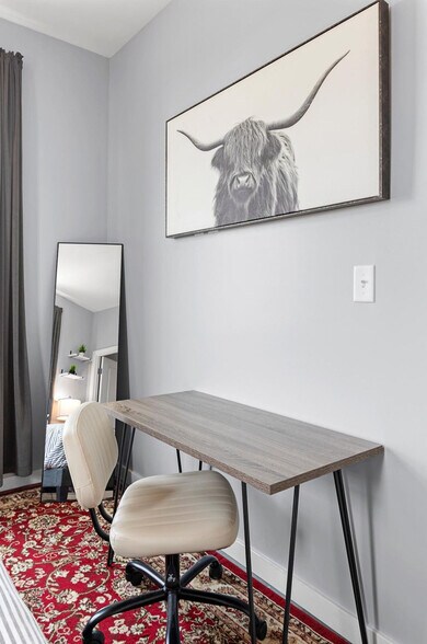 Building Photo - 95 Broadway