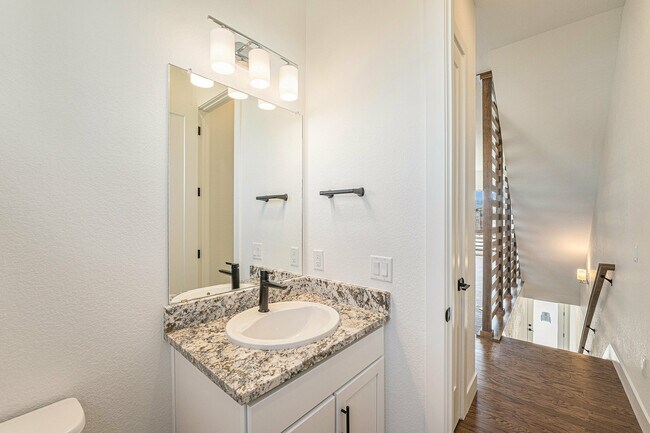 Building Photo - 2663 Nicholas Wy