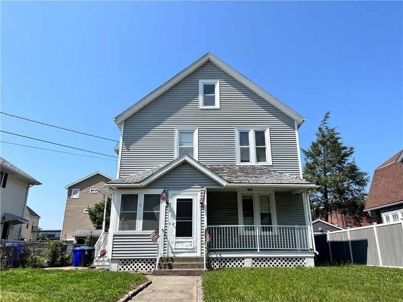 Primary Photo - 15 Marion Terrace