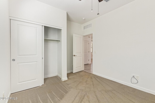 Building Photo - 40354 W Sunland Dr
