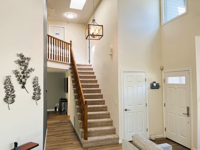 Building Photo - Bright & Spacious 3-Bedroom Home – Ideal f...