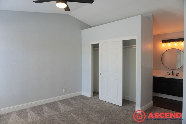 Building Photo - Beautiful Home Located in Rosedale!