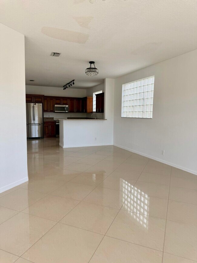 Building Photo - 11073 Harbour Springs Cir