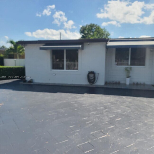 Building Photo - 3740 NW 165th St